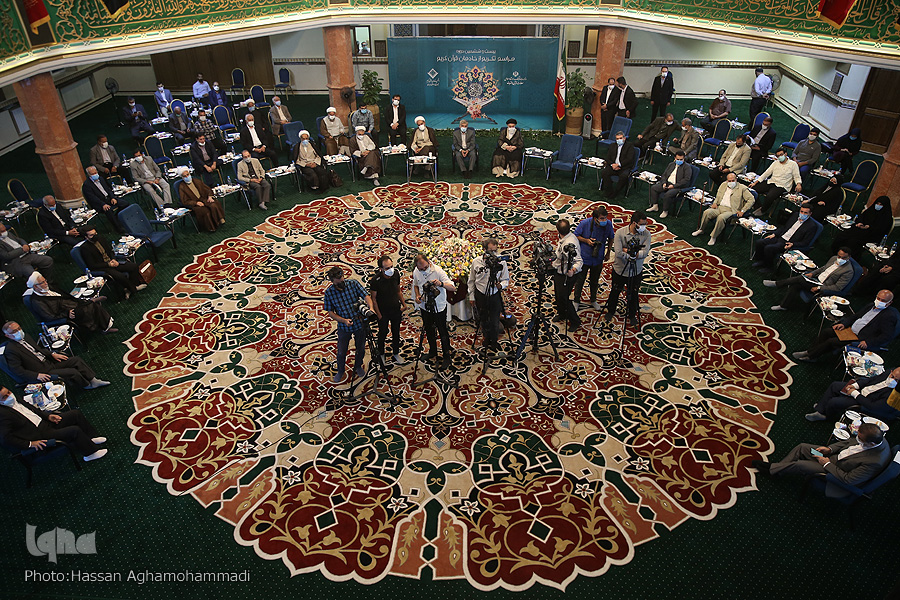 نگاهی به تمامی حاشیه&zwnj;های مراسم تجلیل از خادمان قرآن