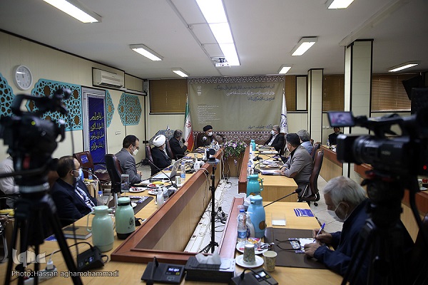 نگاه آیت‌الله تسخیری در مباحث فرهنگی و اجتماعی مبتنی بر قرآن بود