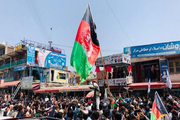 افغانستان: بوریس جانسون زیر تیغ انتقادات؛ درخواست از اینترپل برای دستگیری اشرف غنی افغانستان: بوریس جانسون زیر تیغ انتقادات؛ درخواست از اینترپل برای دستگیری اشرف غنی