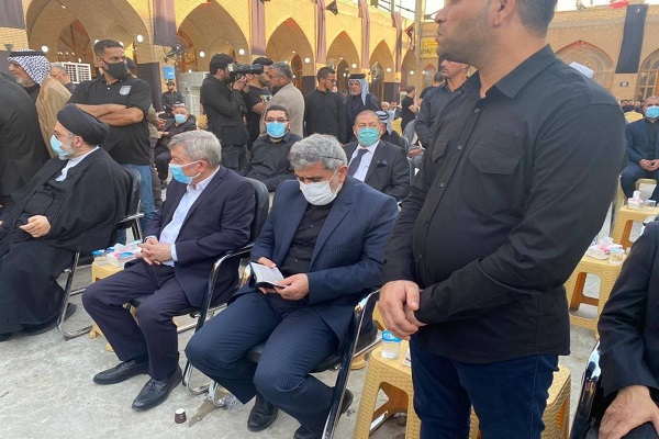 حضور شخصیت‌های سیاسی و دینی در مراسم یادبود آیت‌الله حکیم