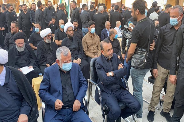 حضور شخصیت‌های سیاسی و دینی در مراسم یادبود آیت‌الله حکیم