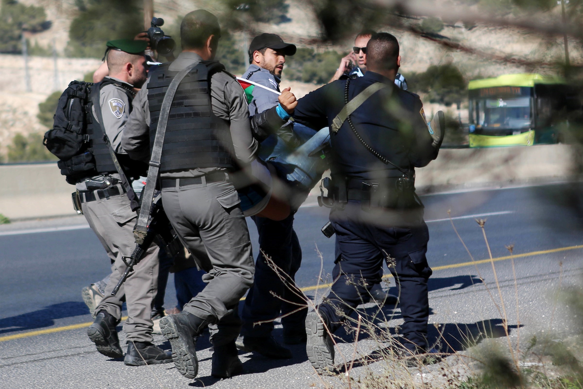 تحولات فلسطین؛ از اقدامات گسترده اسرائیل برای یافتن اسرا تا تنش در کرانه باختری و قدس