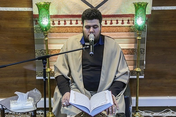 فرازی از تلاوت &laquo;سید محمد حسینی&zwnj;پور&raquo; از سوره مبارکه انسان+ صوت