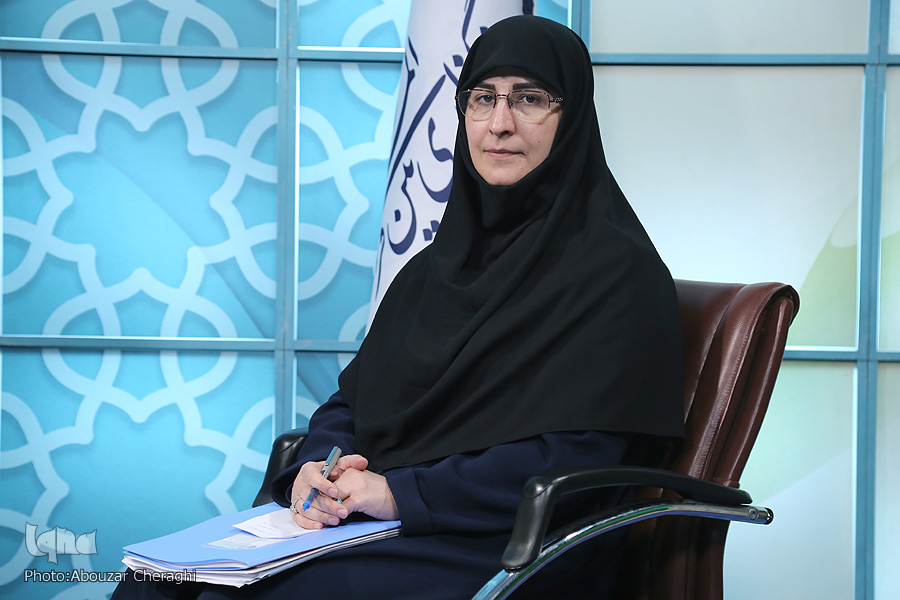 ارتقا بهرهمندی فرهنگیان از طرحهای قرآنی / رقابت برای رسیدن به جام قهرمانی جشنواره تلاوتهای مجلسی https://iqna.ir/files/fa/news/1400/6/27/2179131_711.jpg