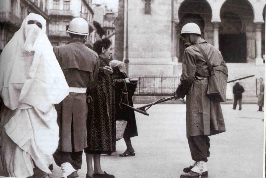 فرانسه و کشف حجاب زنان الجزایری در دوران استعمار