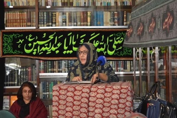 برگزاری «شب شعر عاشورایی» درپیشاور پاکستان + عکس برگزاری «شب شعر عاشورایی» درپیشاور پاکستان + عکس