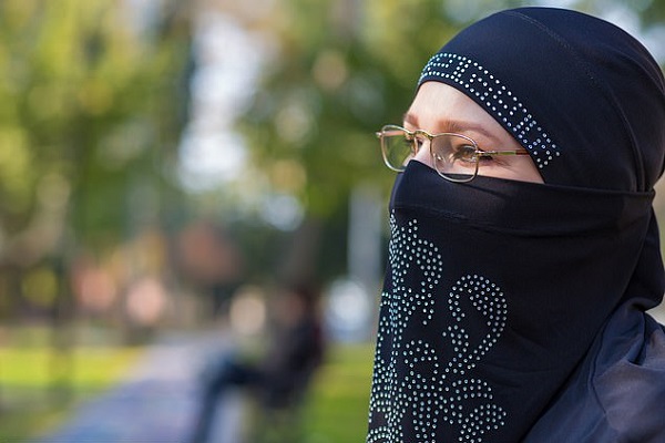 تلاش خستگیناپذیر مسلمانان برای مقابله با تبعیض علیه زنان محجبه در آلمان تلاش خستگیناپذیر مسلمانان برای مقابله با تبعیض علیه زنان محجبه در آلمان