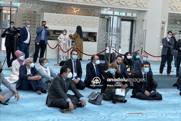 آماده// مراسم روز درهای باز مساجد از سوی اقلیت مسلمان آلمان برگزار شد