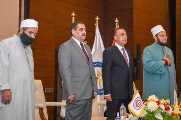 تجلیل از 100 حافظ قرآن در اسکندریه مصر +عکس