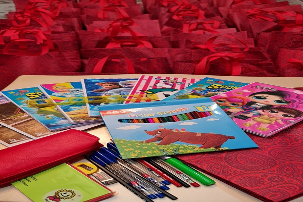 اعطای 110 بسته لوازم‌التحریر به دانش‌آموزان مناطق محروم