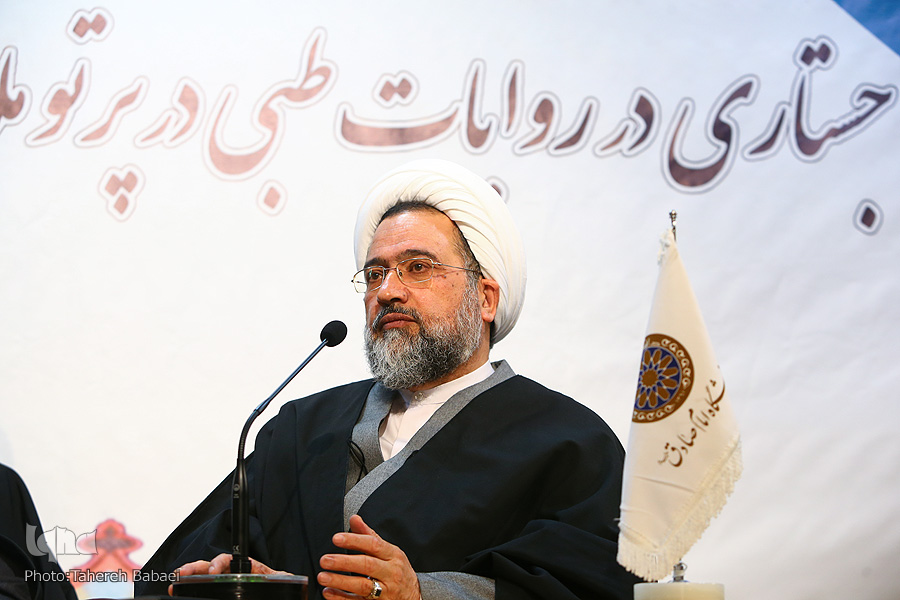 گلایه از کمتوجهی علما نسبت به ظرفیت بیپایان قرآن/ باید از قرآن عذرخواهی کنیم آیت الله ابوالقاسم علیدوست