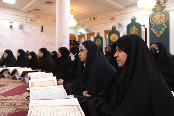 برپایی محفل انس با قرآن دختران حافظ قرآن بصره از سوی آستان حسینی + عکس