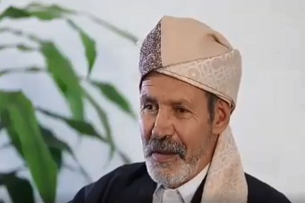 شرح قطعه &laquo;بحر طویل&raquo; حاج قربان در مدح حضرت رسول (ص) + فیلم