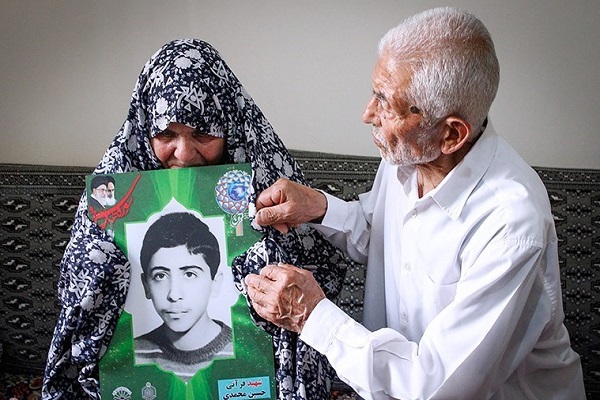 چیدن رحل و قرآن به انتظار تشکیل کلاس/ شهیدحسین محمدی؛ قاری با لحنی حزین