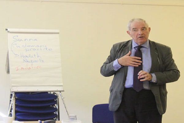 اسلامشناس ایرلندی: اربعین، موسم تجدید پیمان حقطلبان جهان با امام حسین (ع) است / اماده اسلامشناس ایرلندی: اربعین، موسم تجدید پیمان حقطلبان جهان با امام حسین (ع) است / اماده