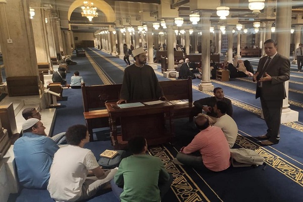 جلسات حضوری حفظ قرآن کریم در الازهر مصر