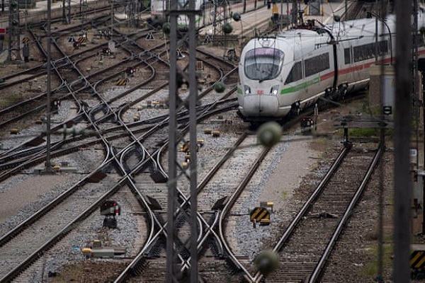 چند زخمی در حمله چاقویی به مسافران قطار در آلمان