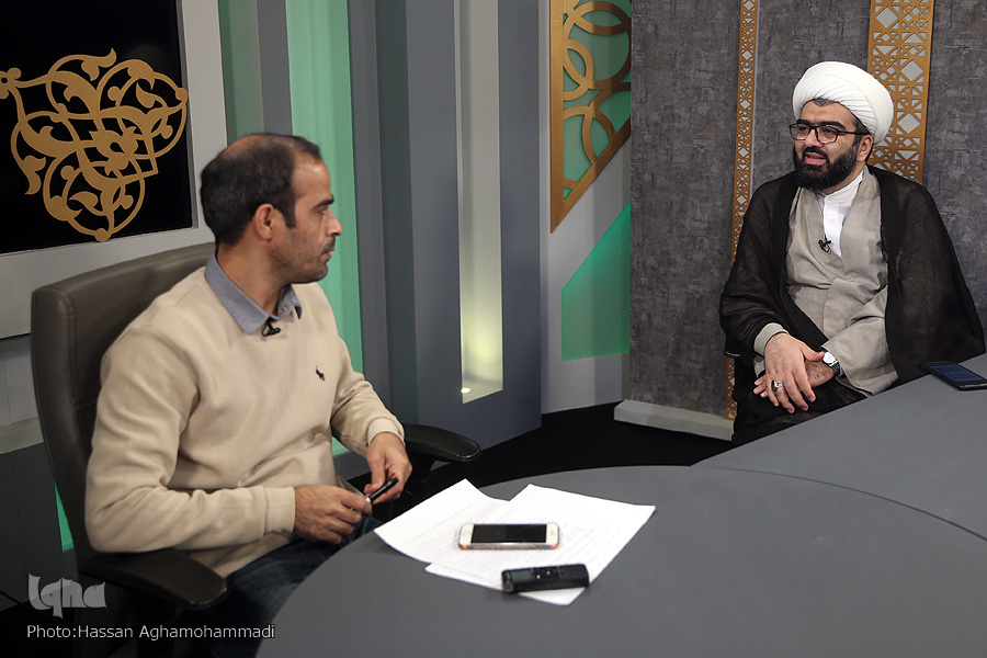 راه ارتقاء فعالیت‌های قرآنی دانشگاه‌‌ها از کدام مسیر می‌گذرد / کنار گذاشتن تعارفات اداری و شعارزدگی