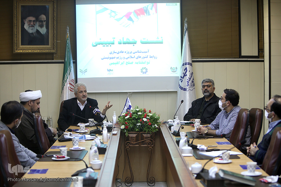 حمیدرضا حسینی‌دانا؛ رئیس اندیشکده راهبردی رسانه‌ها و فضای مجازی