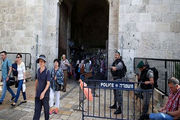 حضور 45 هزار نمازگزار در مسجدالاقصی با وجود تدابیر امنیتی در قدس