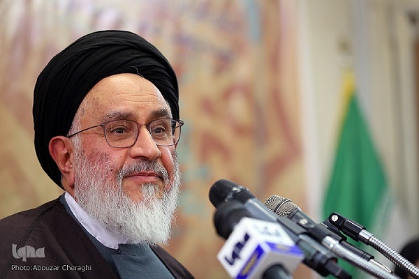 مصطفی محقق داماد