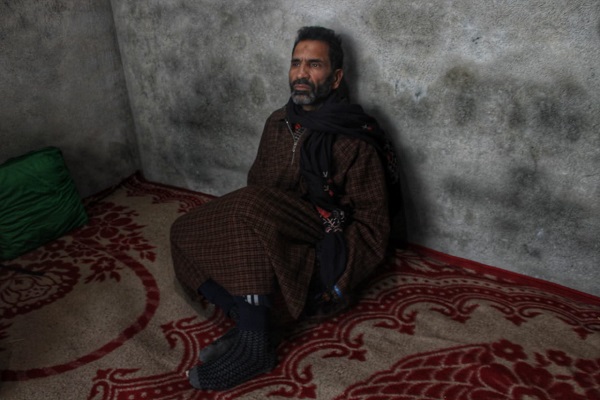 مدهوش بالهمی: شاعر استقامت مدهوش بالهمی: شاعر استقامت