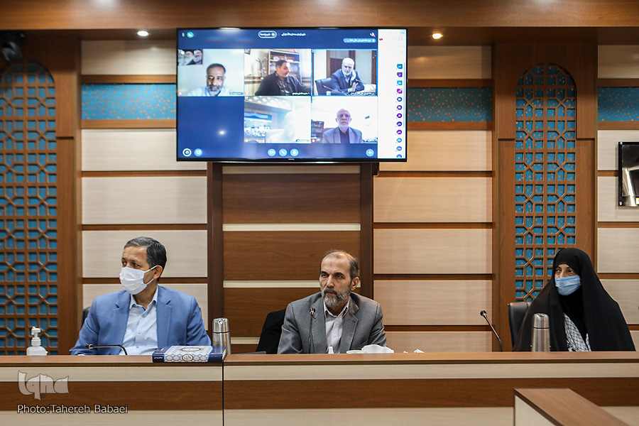 چرخش شورای توسعه بر مدار تحول‌گرایی و نخبه گزینی / رونمایی از یک سامانه، تشکیل چند کمیته و کارگروه و عضویت بسیج / غیبت وزرای دولت سیزدهم در اولین جلسه