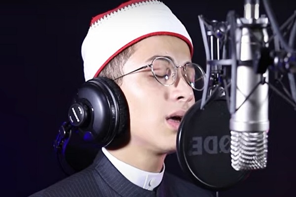 «طه عزت» قاری خوش‌خوان مصری