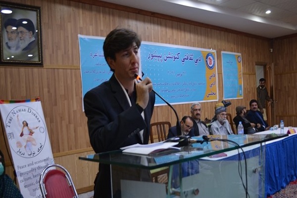 بررسی ریشه‌های تاریخی زبان فارسی در فرهنگ پشتون در همایش ادبی ایران و پاکستان