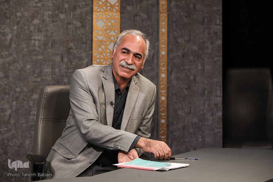 پیش نویس///// چالش&zwnj;های جدی سند ملی حقوق کودکان و نوجوانان در مسیر احقاق حقوق کودکان/ چند نفر از کودکان اشتغال رسمی دارند؟/ طبق بند ۵&nbsp;ماده ۱۱ سند ملی، دختر ۹ ساله می&zwnj;تواند وارد مناقشات مسلحانه شود!/ آینده&zwnj;ساز خواندن کودکان اطلاق نادرستی است/ سیاست&zwnj;گذاری نادرست دولت منجر به ظهور پدیده کار کودک می&zwnj;شود