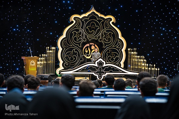 پخش زنده مسابقات سراسری قرآن از صدا و سیما پخش زنده مسابقات سراسری قرآن از صدا و سیما