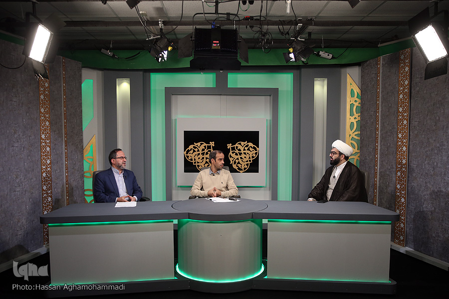 نشست بررسی فعالیتهای قرآنی دانشگاهها نشست بررسی فعالیتهای قرآنی دانشگاهها