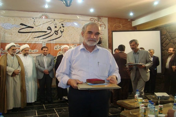 سیدحسین هاشمی، مدیر مهد قرآن مینودشت