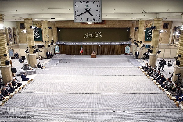 دیدار جامعه قرآنی با مقام معظم رهبری در رمضان 1401 متن کامل بیانات مقام معظم رهبری در دیدار با جامعه قرآنی / نکاتی در باب مهندسی تلاوت