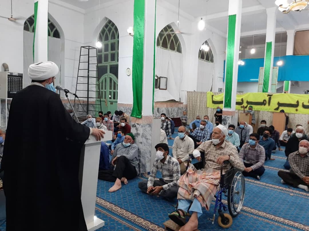 رنج معلولان و سالمندان برای رسیدن به شبستان&zwnj;های مساجد