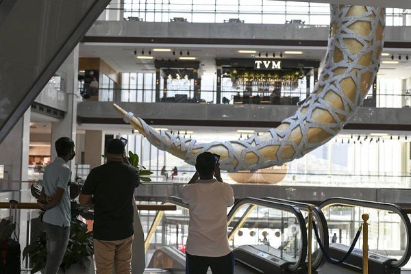 عکس | تزئینات رمضانی مراکز حرید در امارات