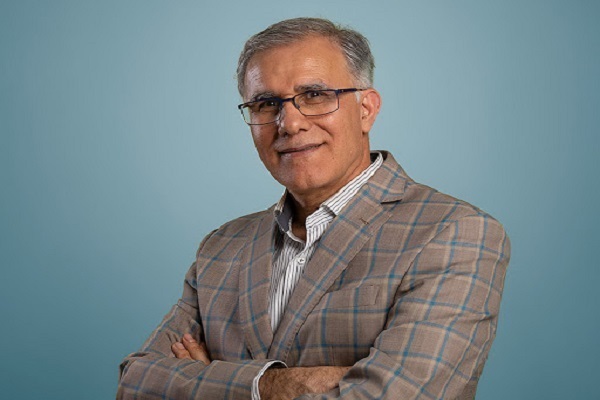 والدینی که عاشقانه مغز کودک خود را تخریب میکنند والدینی که عاشقانه مغز کودک خود را تخریب میکنند