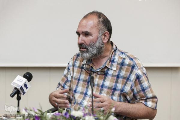 چشمان کاملاً بسته سینما به حاج قاسم