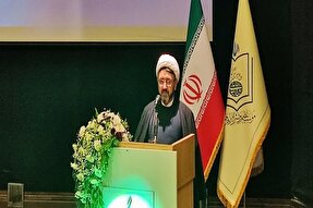 انقلابی بودن در تناسب با اندیشه‌های امام(ره) معنا پیدا می‌کند