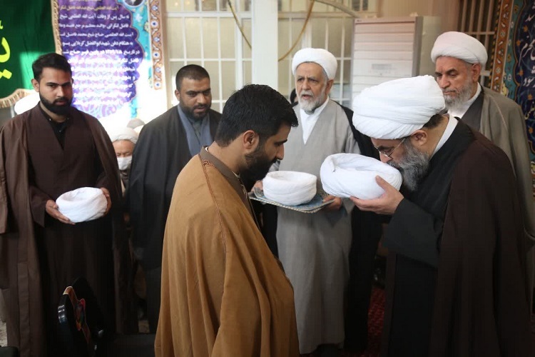 مراسم عمامه‌گذاری با حضور آیت‌الله فاضل لنکرانی برگزار شد