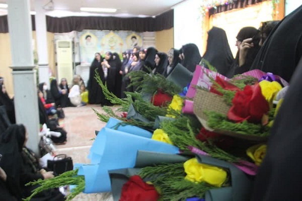 تجلیل از ۱۵۰ بانوی قرآنی