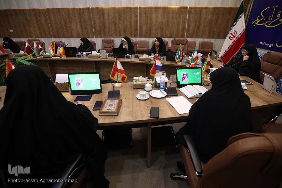 نگاهی به مرحله مقدماتی سی و نهمین دوره مسابقات بینالمللی قرآن در بخش بانوان نگاهی به مرحله مقدماتی سی و نهمین دوره مسابقات بینالمللی قرآن در بخش بانوان