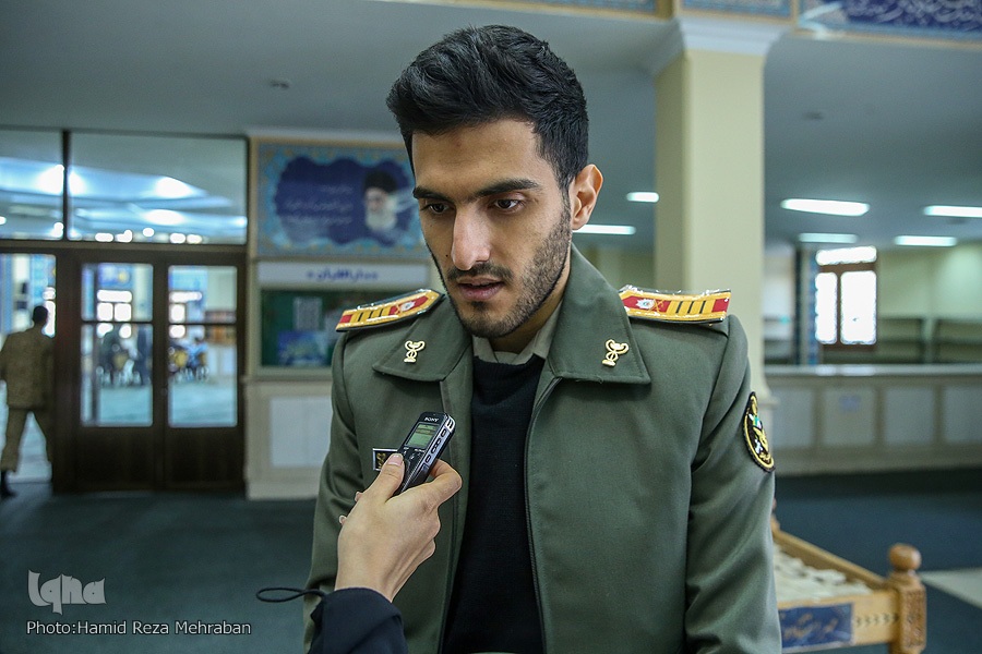 محمدامین سلیمانی، حافظ کل قرآن کریم از دانشگاه علوم پزشکی ارتش