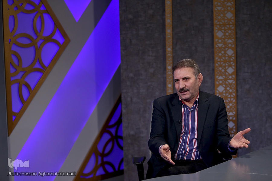 گفت‌وگو کلید همه مشکلات / فرهنگ نقد و نقدپذیری در سیستم آموزشی جایی ندارد + فیلم