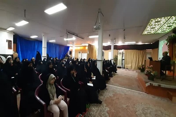 گردهمایی ۱۱۰ مربی مهد قرآن