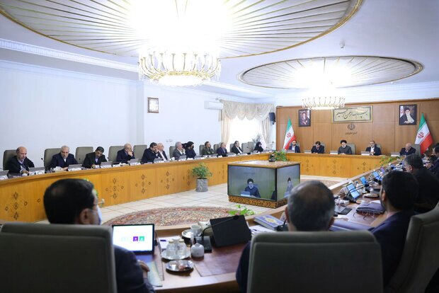 عیدی یک‌میلیون و ۸۰۰ هزار تومانی کارکنان و بازنشستگان دولت