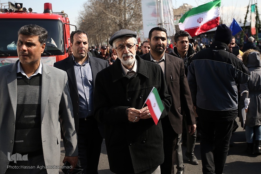 حداد عادل در راهپیمایی22 بهمن