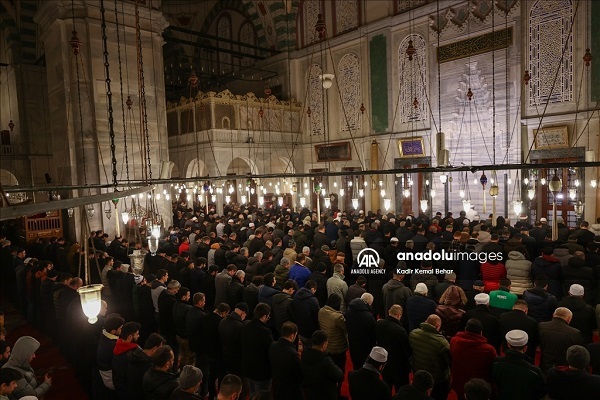 برگزاری مراسم شب معراج پیامبر اکرم (ص) در مساجد ترکیه