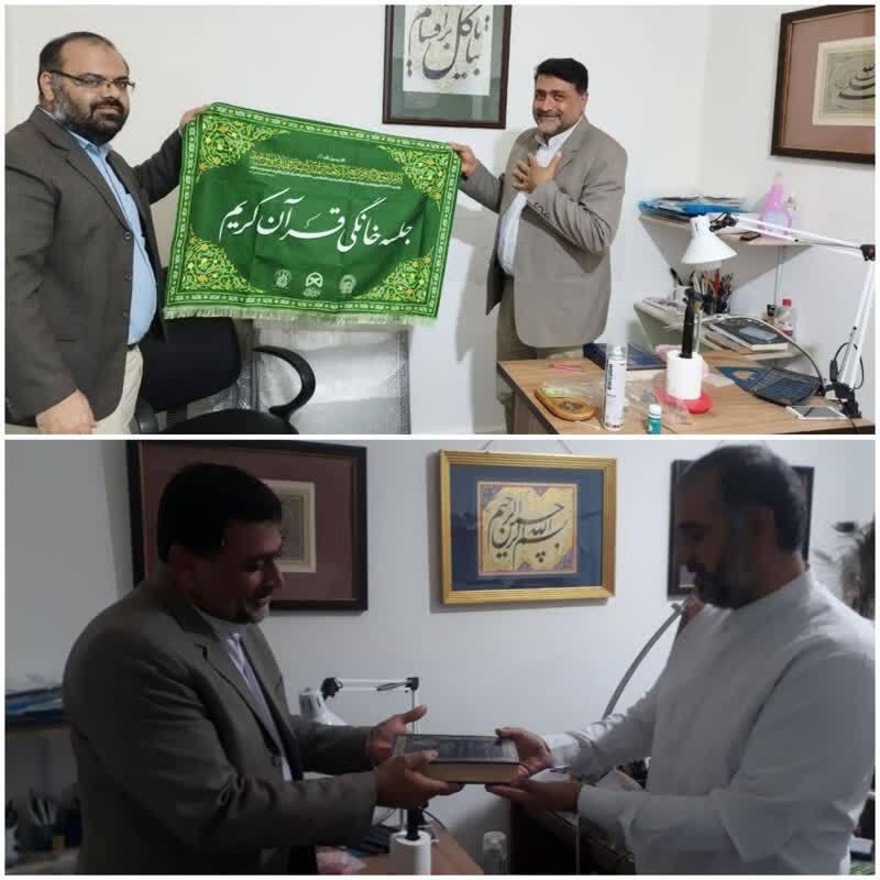 بازدید دبیر جامعه قرآنی عصر استان بوشهر از کارگاه کتابت قرآن رضا شاه‌حسینی
