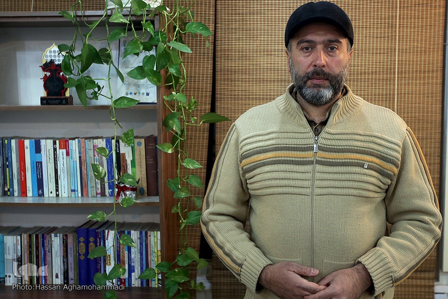 مهدی مظفری عروسک ساز مهدی مظفری عروسک ساز